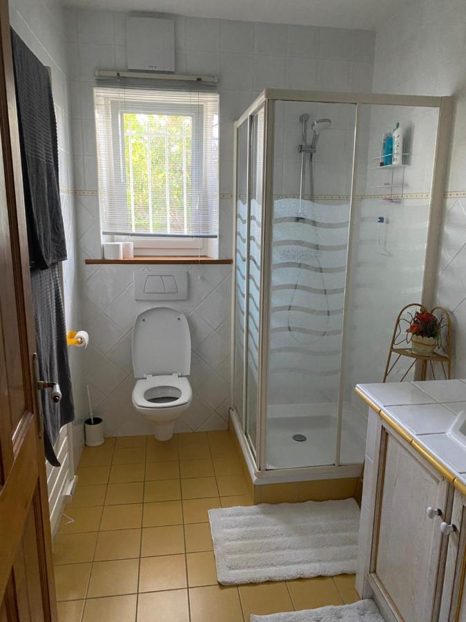 Studio Bord De Piscine Sérignan-du-Comtat Eksteriør billede